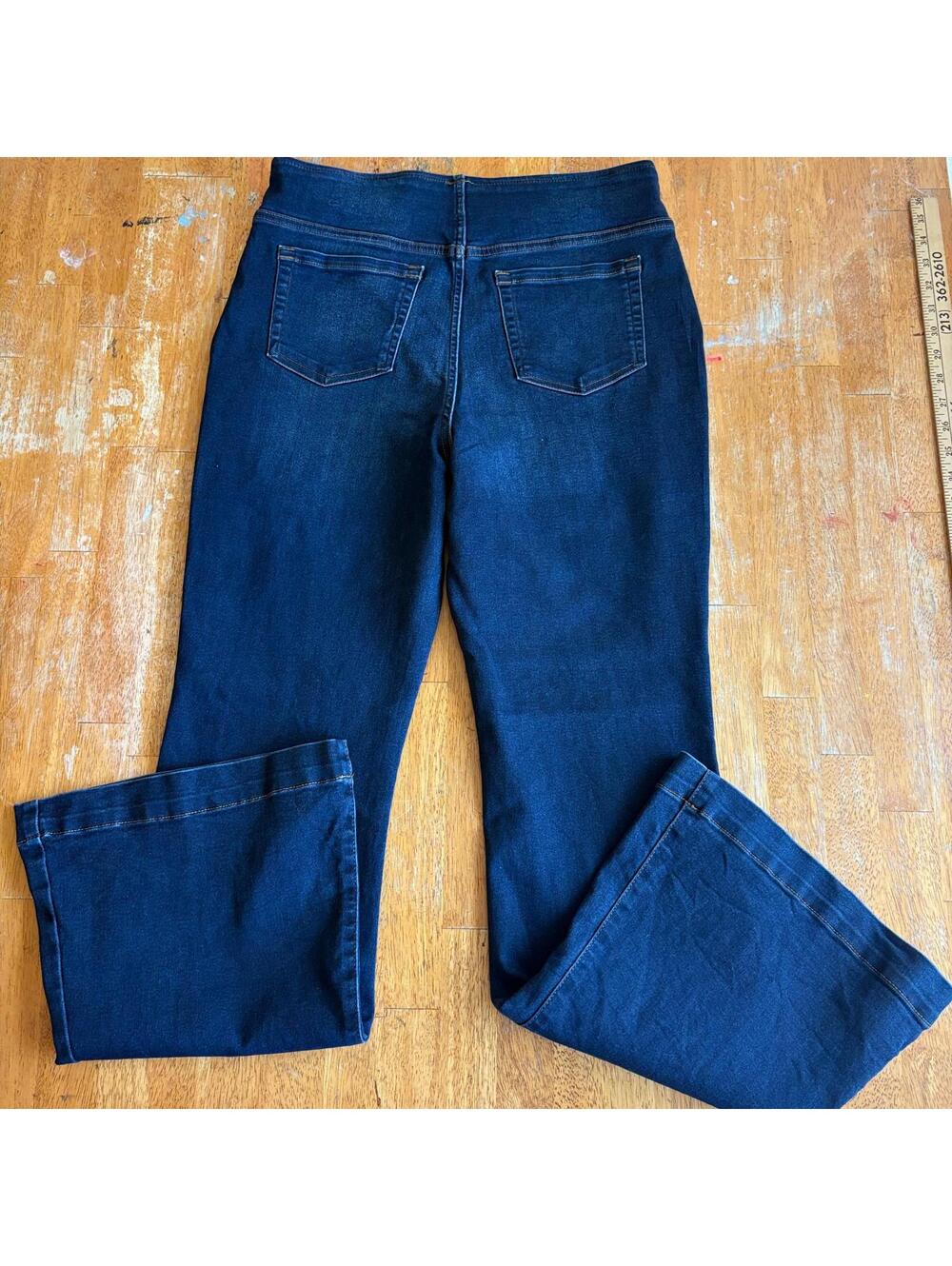 High Rise Flare Jeans INC International Concepts 14 Fits Like 31X31 Dark Wash - Picture 10 of 10